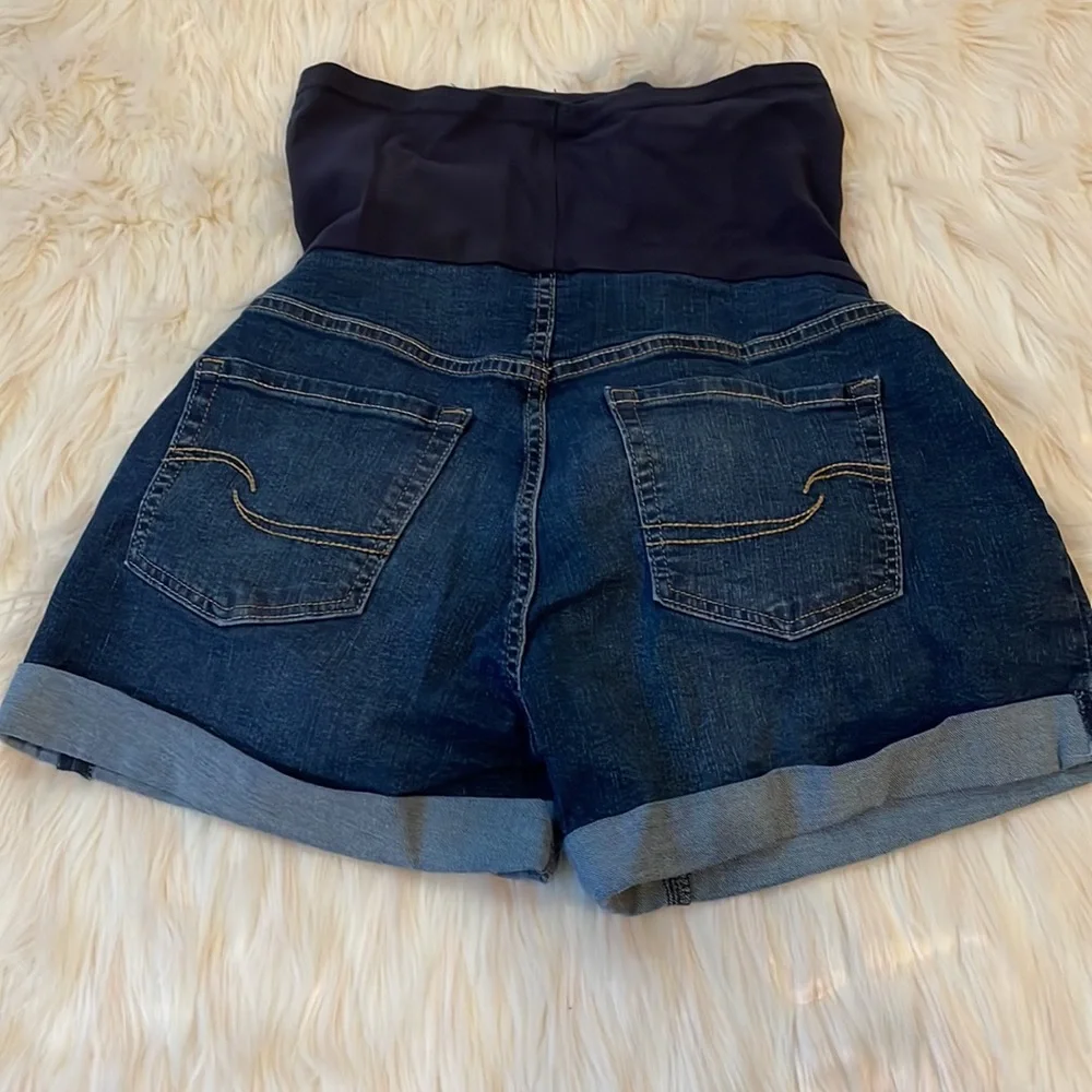 Maternity shorts - Picture 2 of 5